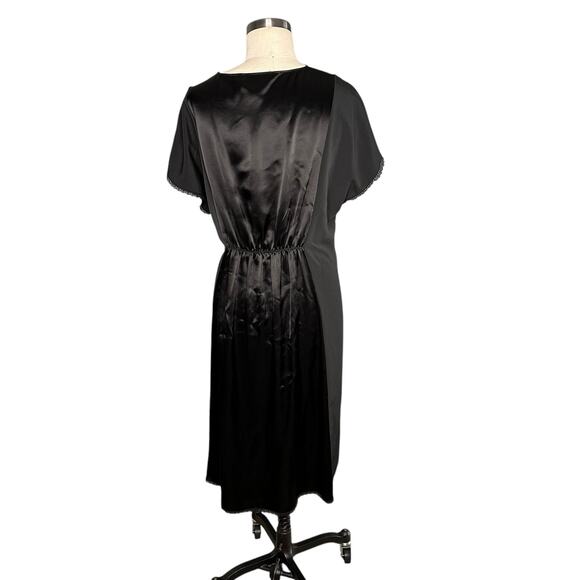 ATLEIN COLLECTIVE Black Lace Up Front Satin Midi Dress Women's Size Medium - Picture 6 of 9